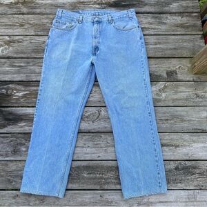 Vtg. 90s Levi’s 505 Regular Fit Straight Leg Lightwash Men’s Jeans Size 36 x 29